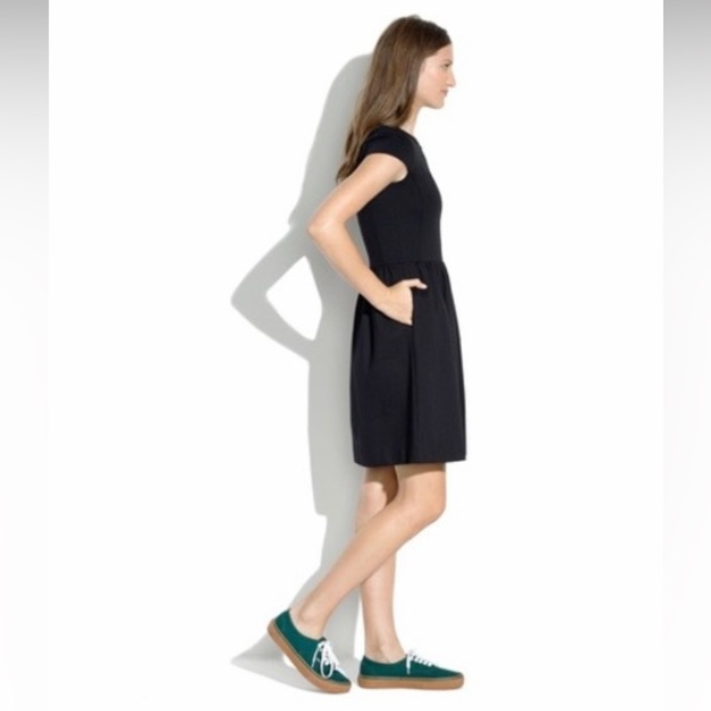 Madewell ponte screenplay black dress with two side pockets Size XS - Picture 2 of 16